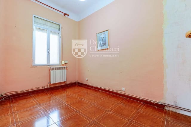 3 slaapkamer Flat te koop in Chamberí, Madrid stad - € 475.000 (Ref: 9813633)