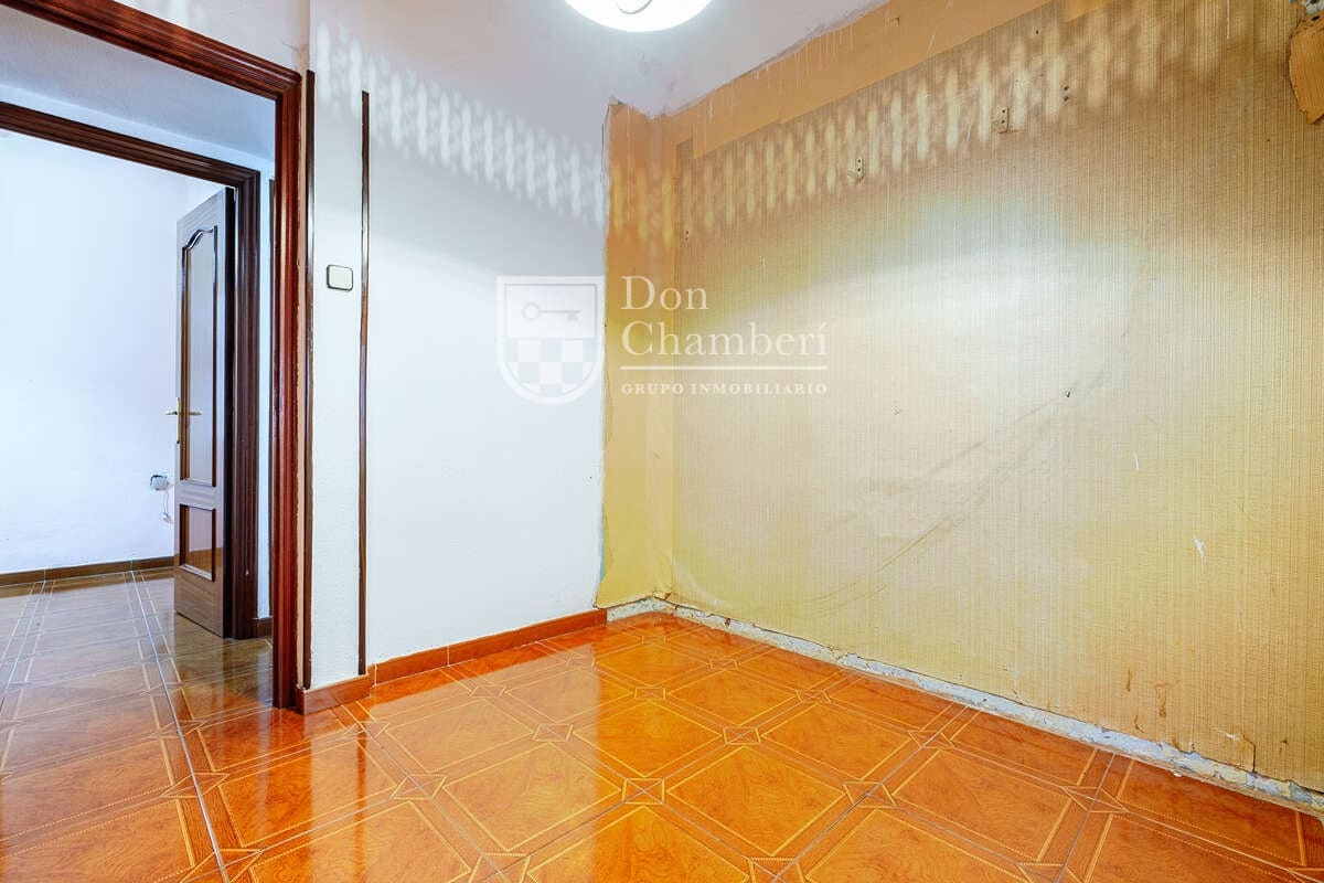 3 slaapkamer Flat te koop in Madrid stad - € 475.000 (Ref: 9813633)