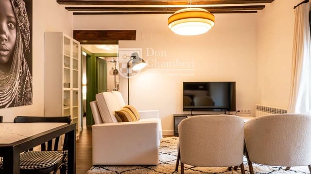 Apartamento de 2 habitaciones en Segovia ciudad en alquiler - 2.600 € (Ref: 9815417)