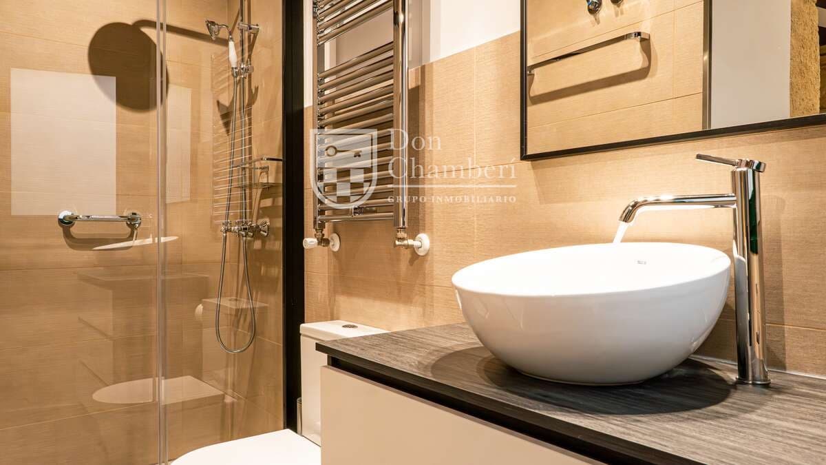 Apartamento de 2 habitaciones en Segovia ciudad en alquiler - 2.600 € (Ref: 9815417)
