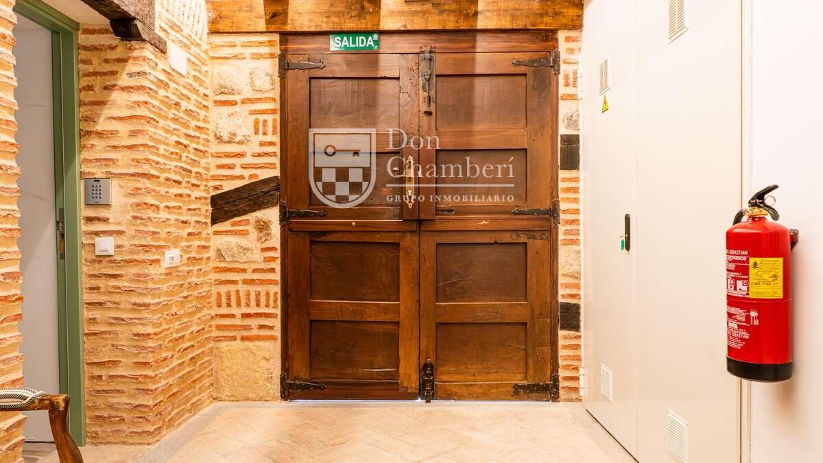 Apartamento de 1 habitación en Segovia ciudad en alquiler - 1.700 € (Ref: 9815418)