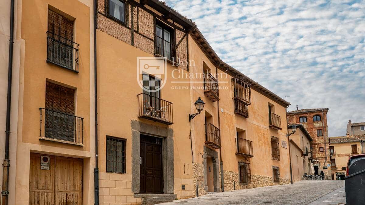 Apartamento de 1 habitación en Segovia ciudad en alquiler - 1.700 € (Ref: 9815418)