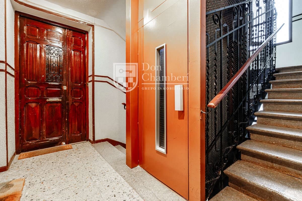 2 bedroom Flat for sale in Madrid city - € 630,000 (Ref: 9816848)