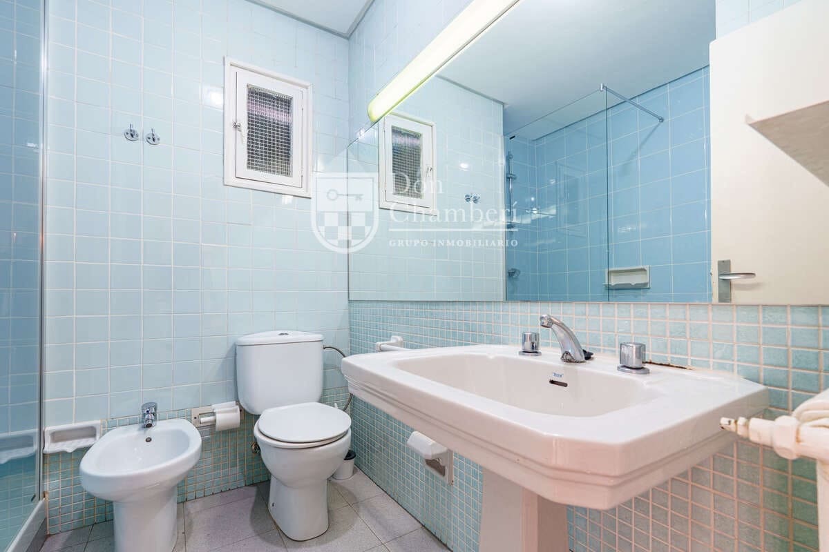 4 soveværelse Lejlighed til leje i Madrid by med swimmingpool - € 1.800 (Ref: 9819784)