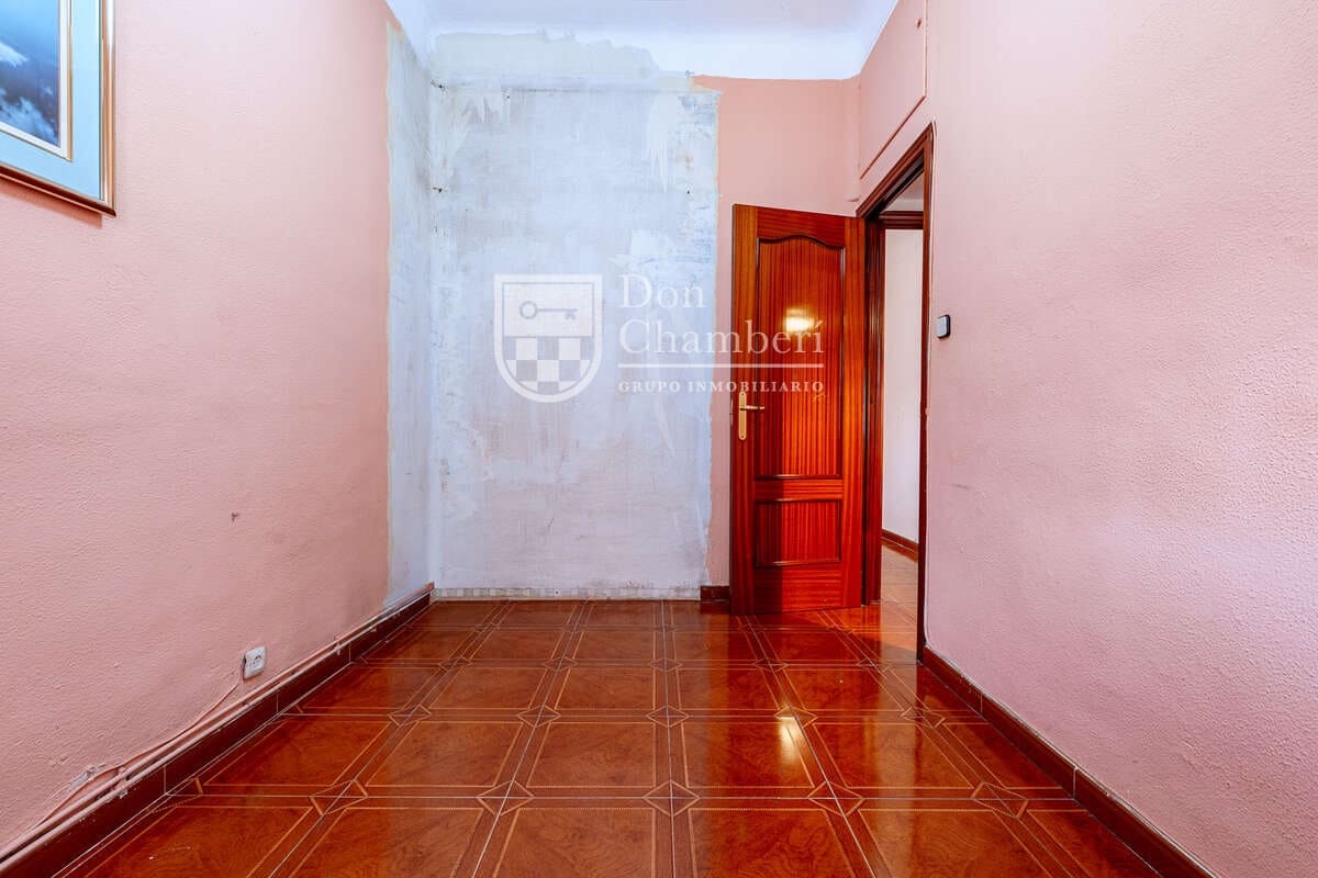 3 soveværelse Lejlighed til salg i Madrid by - € 475.000 (Ref: 9828200)