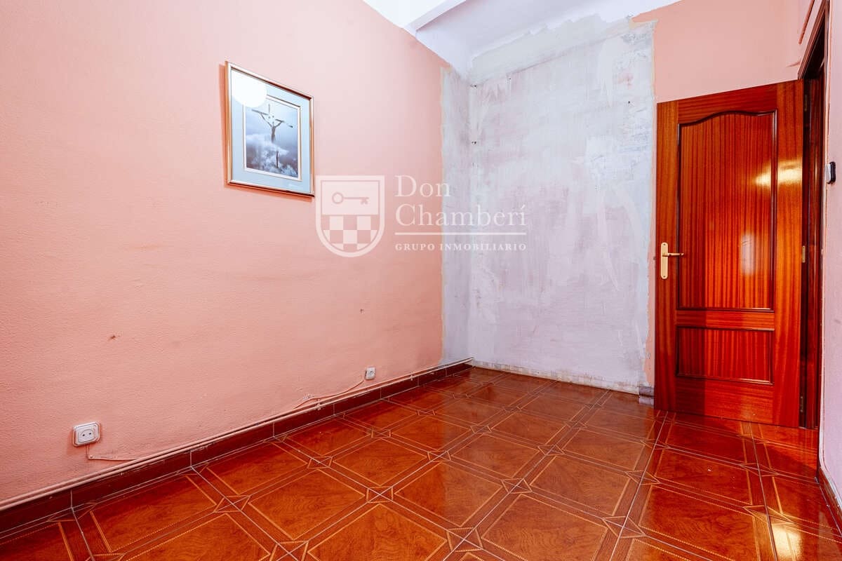 3 soveværelse Lejlighed til salg i Madrid by - € 475.000 (Ref: 9828200)