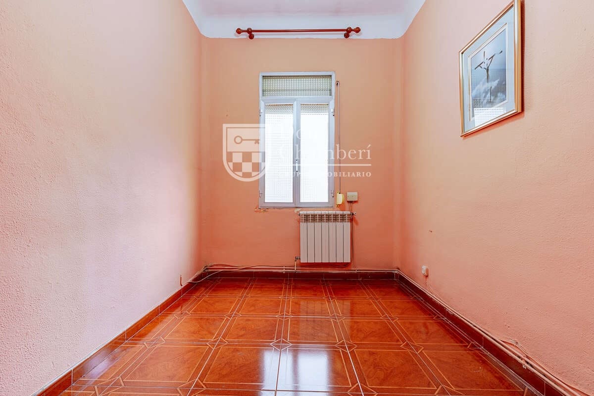 3 soveværelse Lejlighed til salg i Madrid by - € 475.000 (Ref: 9828200)