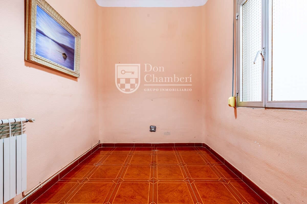 3 soveværelse Lejlighed til salg i Madrid by - € 475.000 (Ref: 9828200)