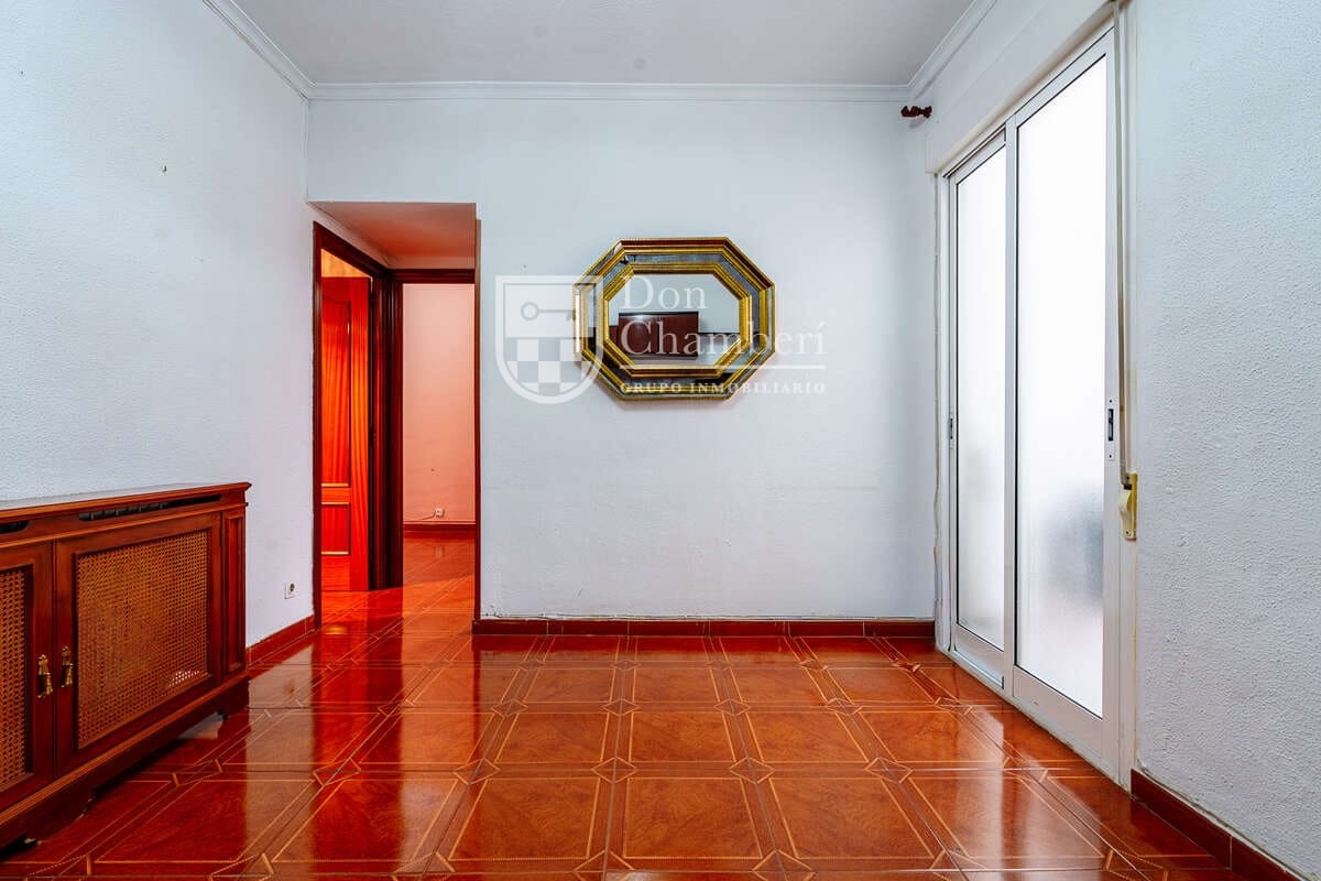 3 soveværelse Lejlighed til salg i Madrid by - € 475.000 (Ref: 9828200)