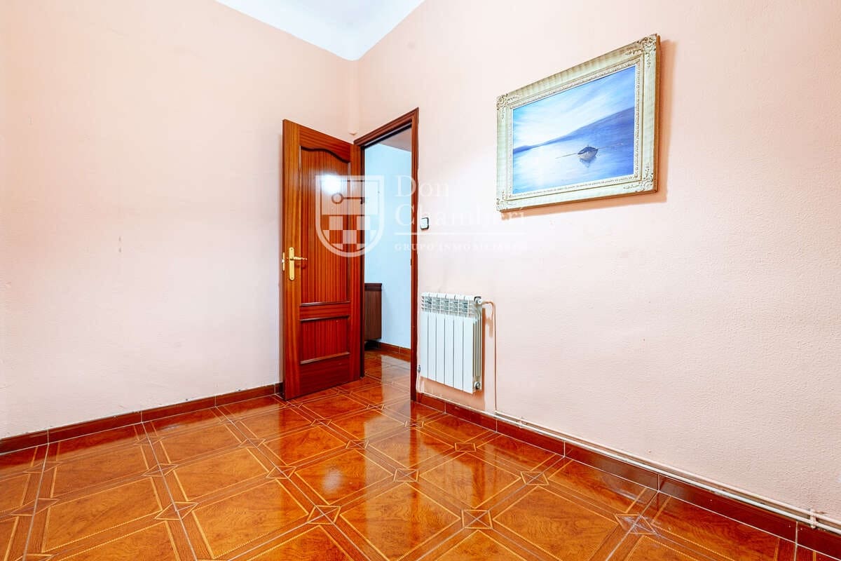 3 soveværelse Lejlighed til salg i Madrid by - € 475.000 (Ref: 9828200)