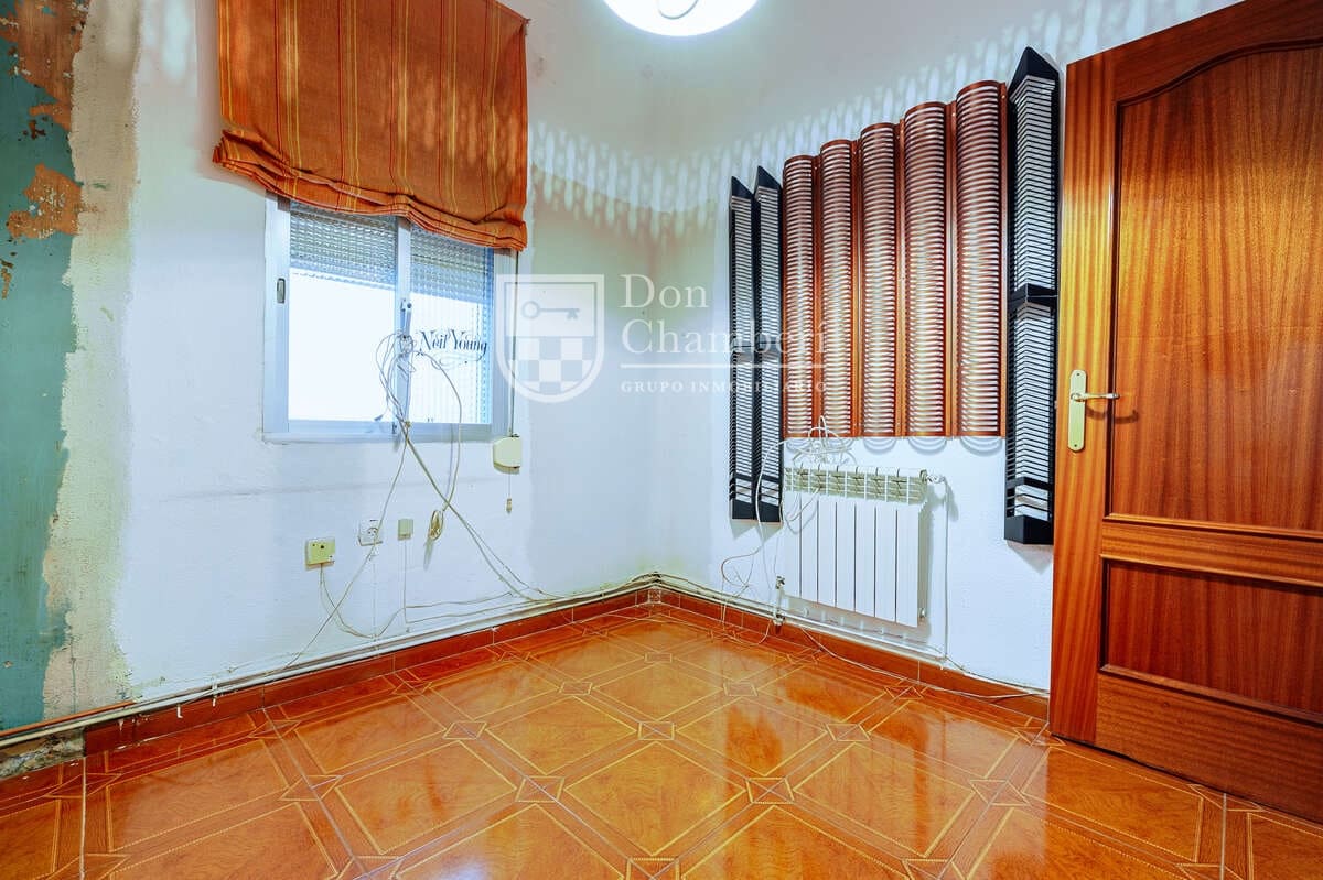 3 soveværelse Lejlighed til salg i Madrid by - € 475.000 (Ref: 9828200)
