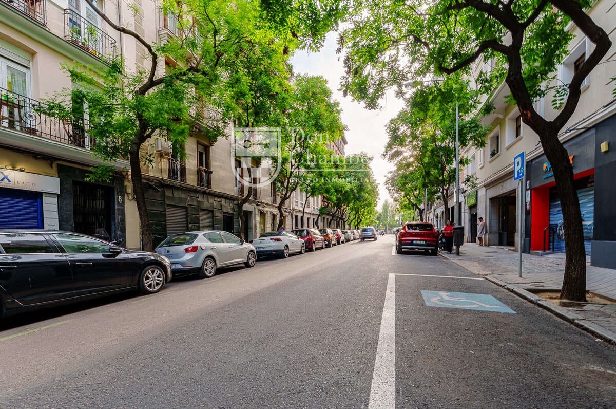 3 soveværelse Lejlighed til salg i Madrid by - € 475.000 (Ref: 9828200)