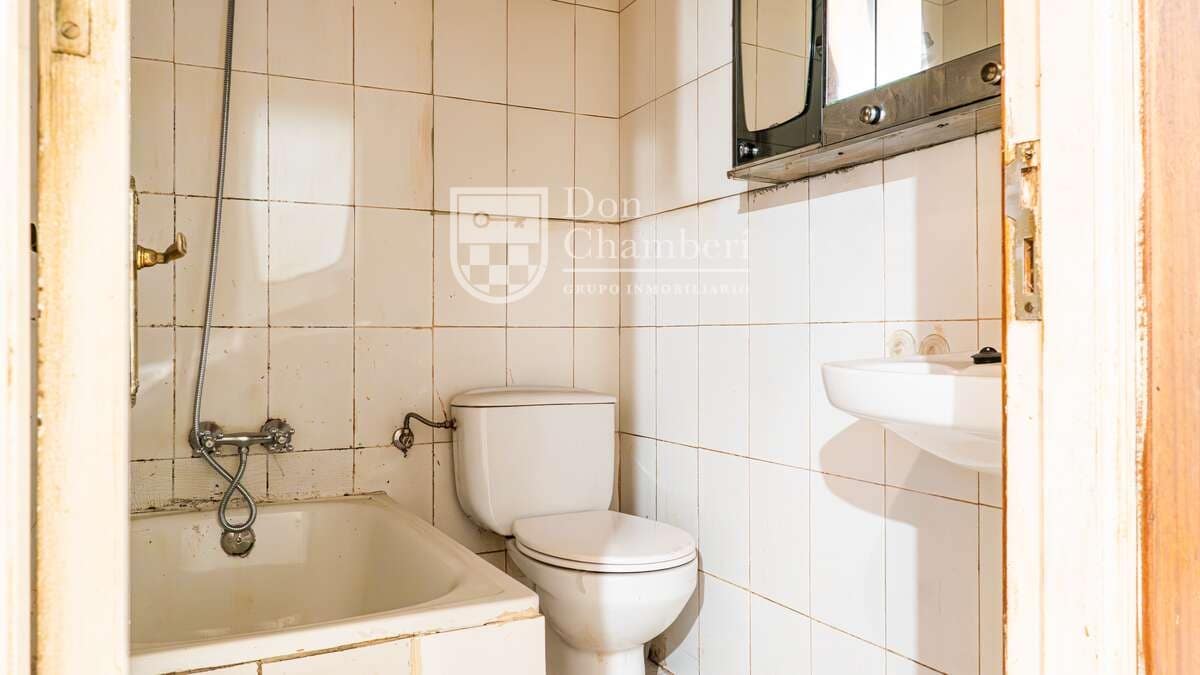 2 soveværelse Lejlighed til salg i Madrid by - € 390.716 (Ref: 9828201)