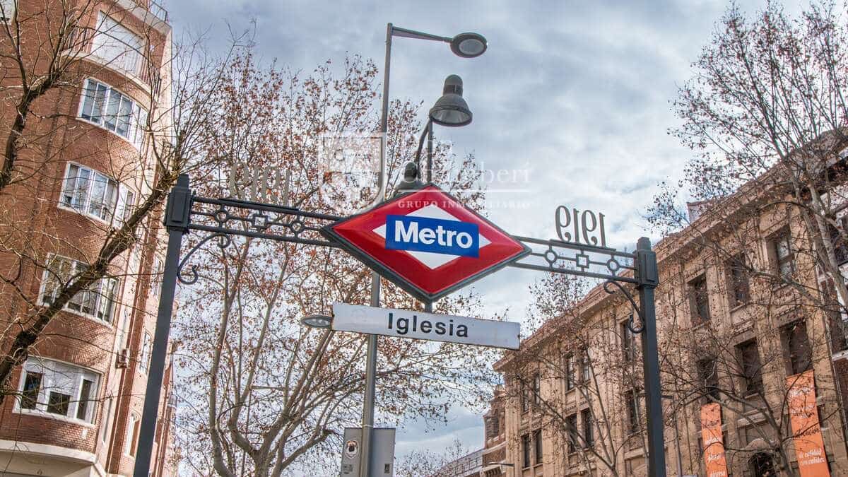 2 soveværelse Lejlighed til salg i Madrid by - € 390.716 (Ref: 9828201)
