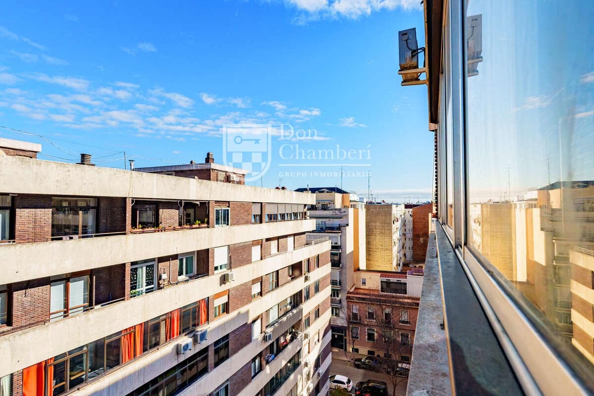 4 soveværelse Lejlighed til salg i Madrid by - € 849.000 (Ref: 9830525)