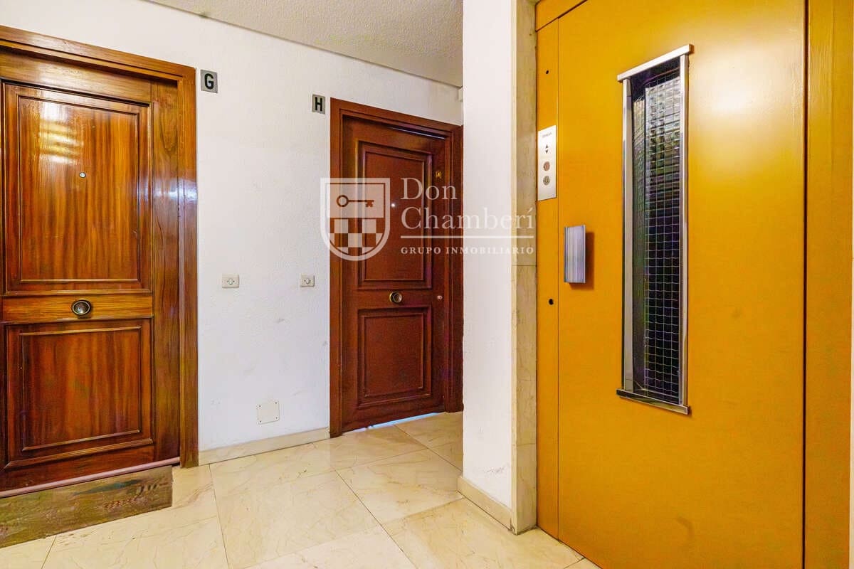 4 soveværelse Lejlighed til salg i Madrid by - € 849.000 (Ref: 9830525)