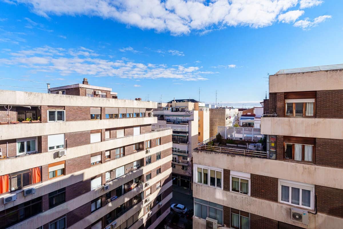4 bedroom Flat for sale in Madrid city - € 849,000 (Ref: 9830525)