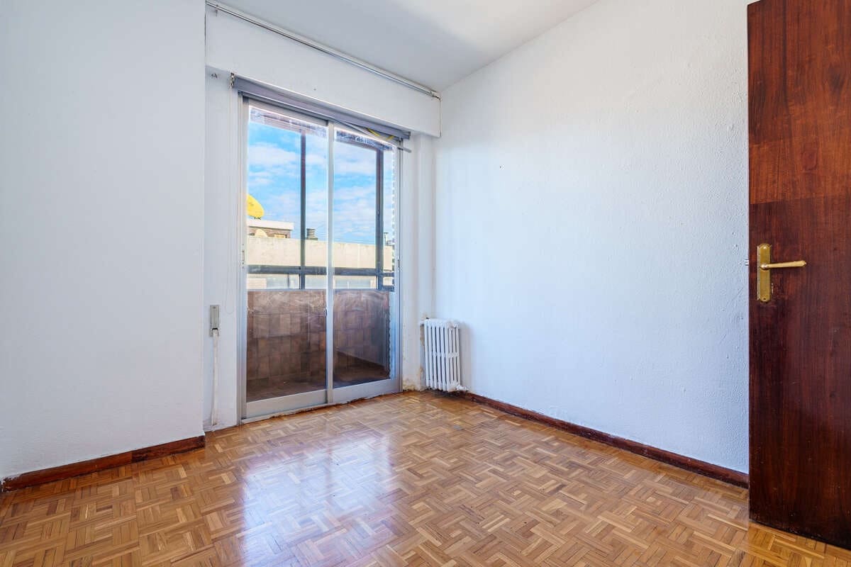 4 bedroom Flat for sale in Madrid city - € 849,000 (Ref: 9830525)