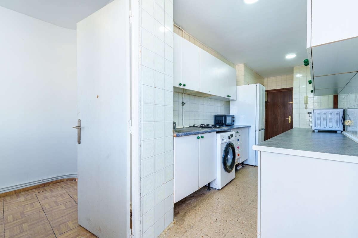 4 bedroom Flat for sale in Madrid city - € 849,000 (Ref: 9830525)