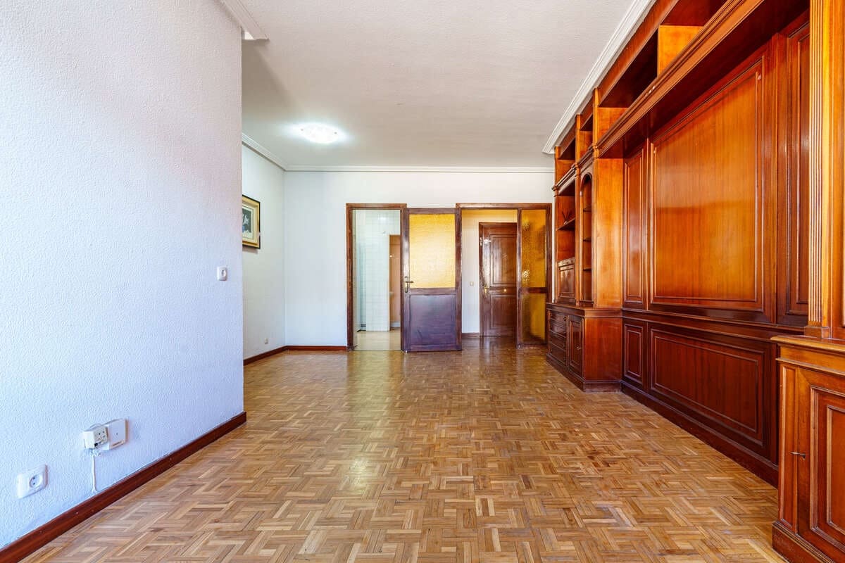 4 bedroom Flat for sale in Madrid city - € 849,000 (Ref: 9830525)