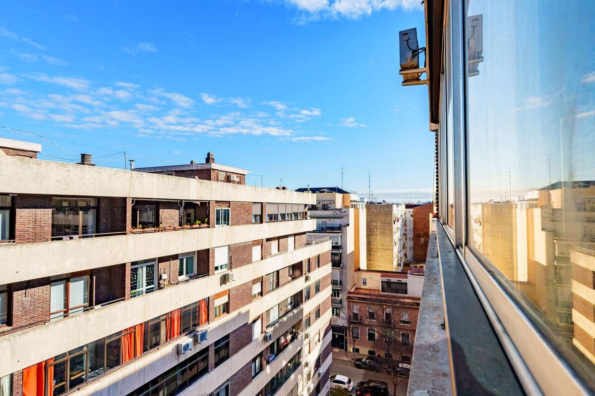 4 bedroom Flat for sale in Madrid city - € 849,000 (Ref: 9830525)