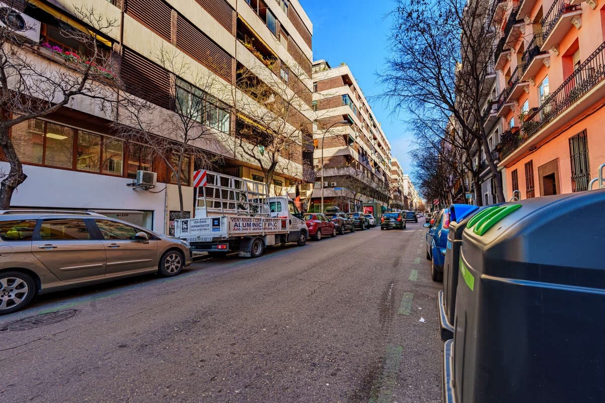 4 bedroom Flat for sale in Madrid city - € 849,000 (Ref: 9830525)