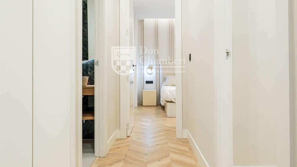 Appartement de 3 chambres à louer à Madrid ville - 4 400 € (Ref: 9863932)