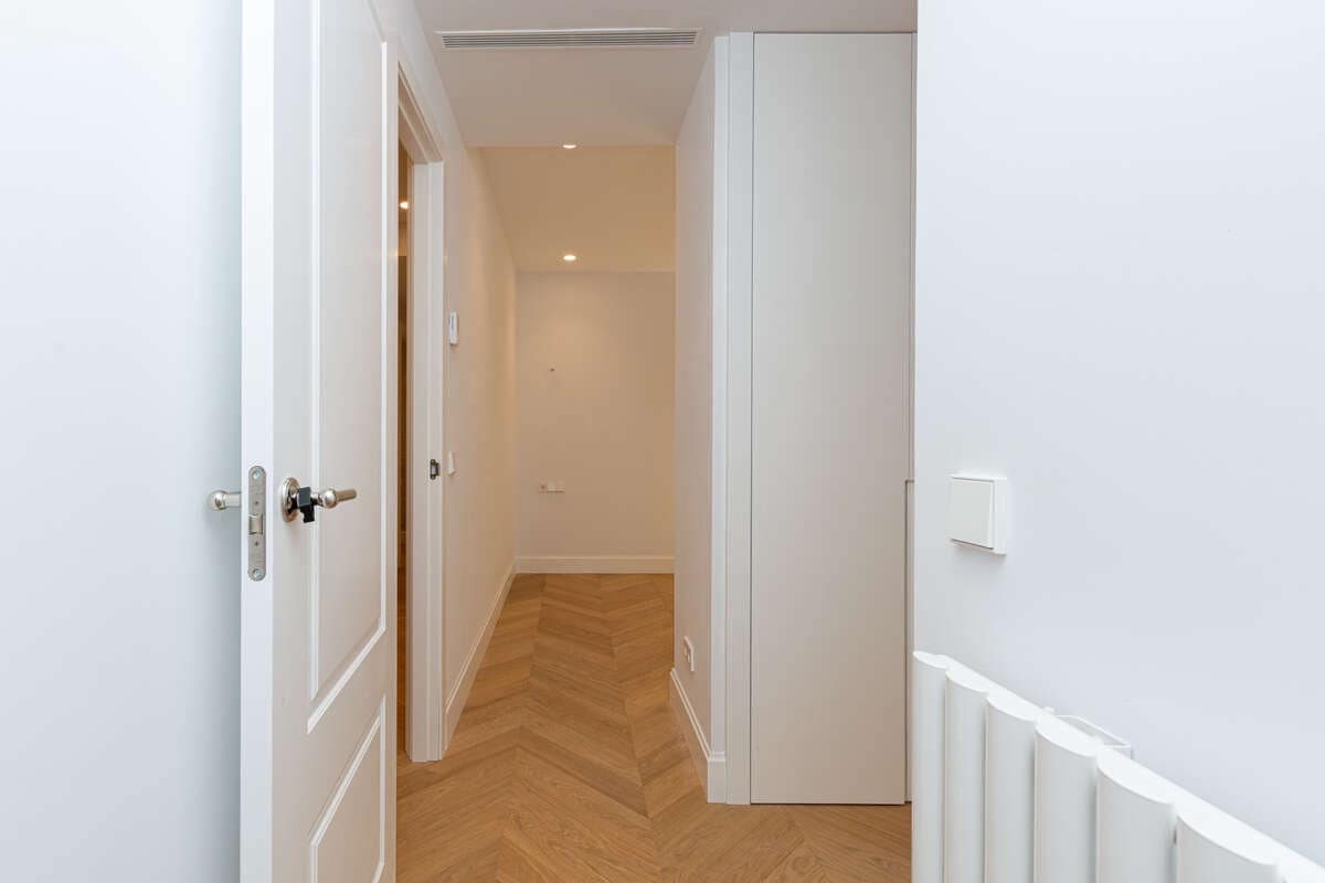 3 bedroom Flat for sale in Madrid city with garage - € 2,700,000 (Ref: 9875595)
