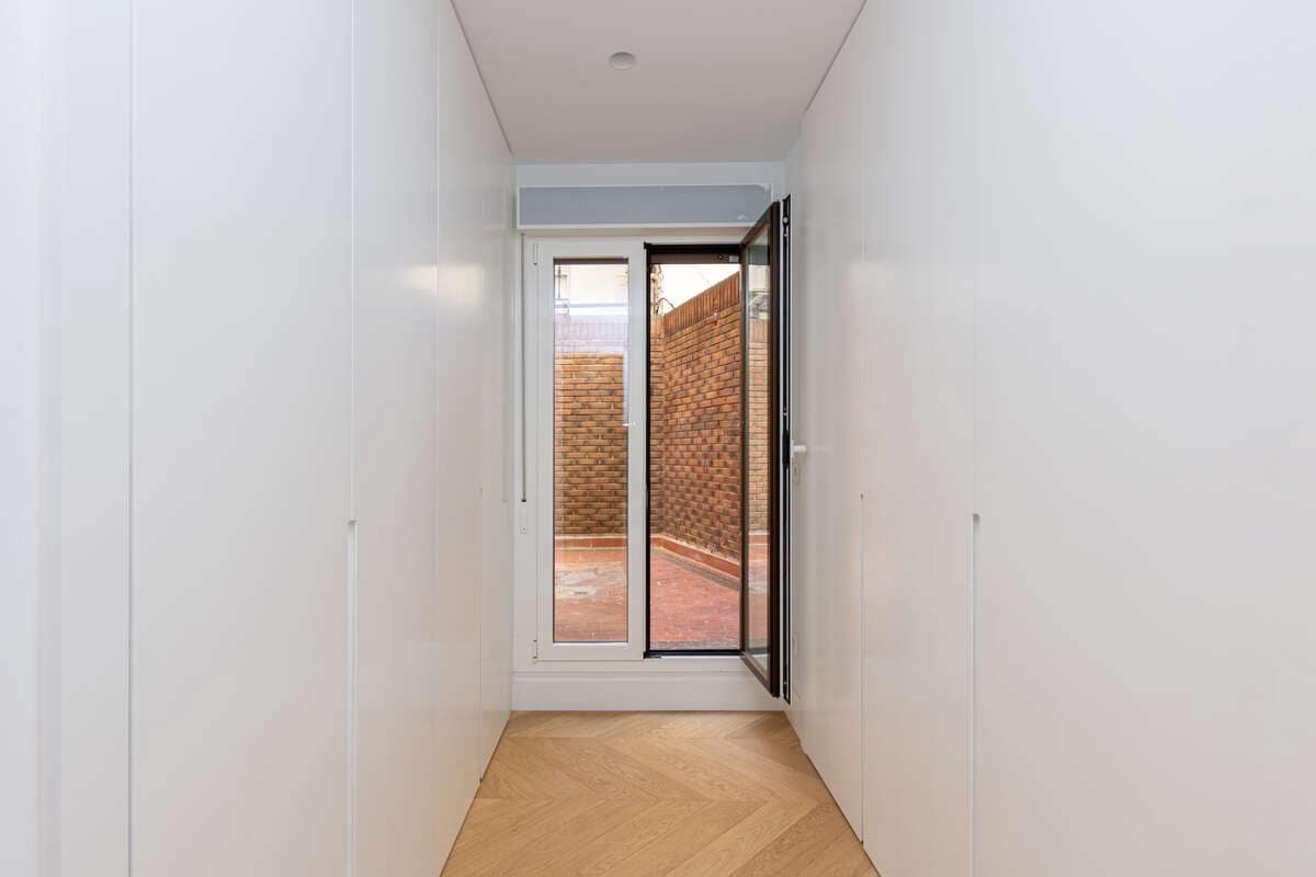 3 bedroom Flat for sale in Madrid city with garage - € 2,700,000 (Ref: 9875595)