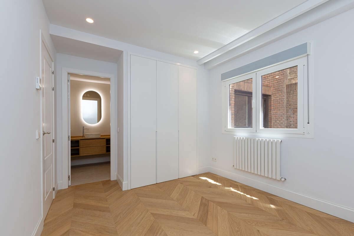 3 bedroom Flat for sale in Madrid city with garage - € 2,700,000 (Ref: 9875595)