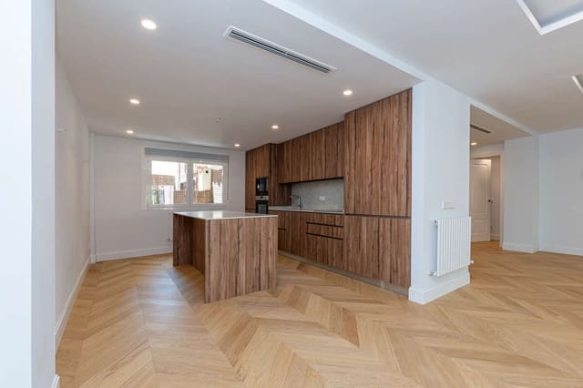 3 soverom Leilighet til salgs i Chamberí, Madrid by med garasje - € 2 600 000 (Ref: 9875595)