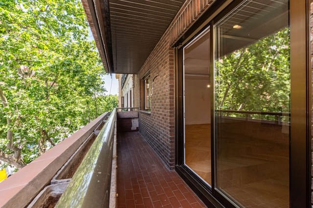 3 soverom Leilighet til salgs i Chamberí, Madrid by med garasje - € 2 600 000 (Ref: 9875595)