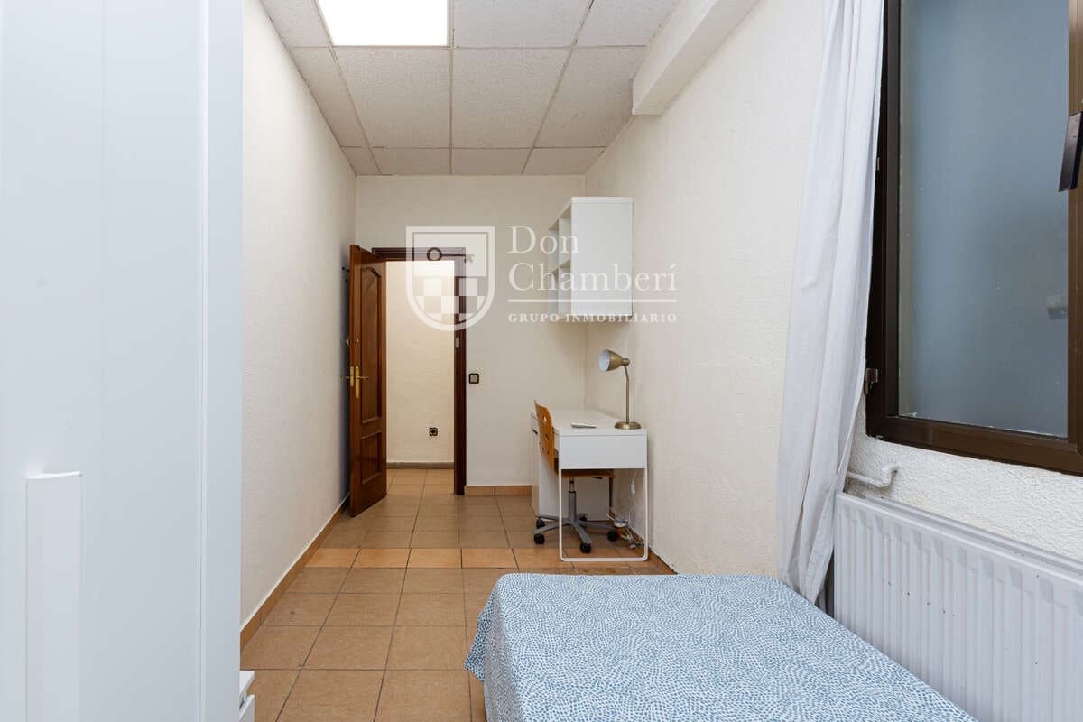 6 bedroom Flat for sale in Madrid city - € 930,000 (Ref: 9906807)
