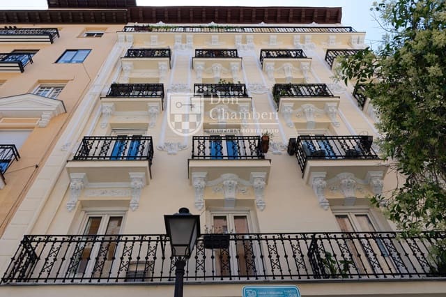 Piso de 6 habitaciones en Chamberí, Madrid ciudad en venta - 930.000 € (Ref: 9906807)