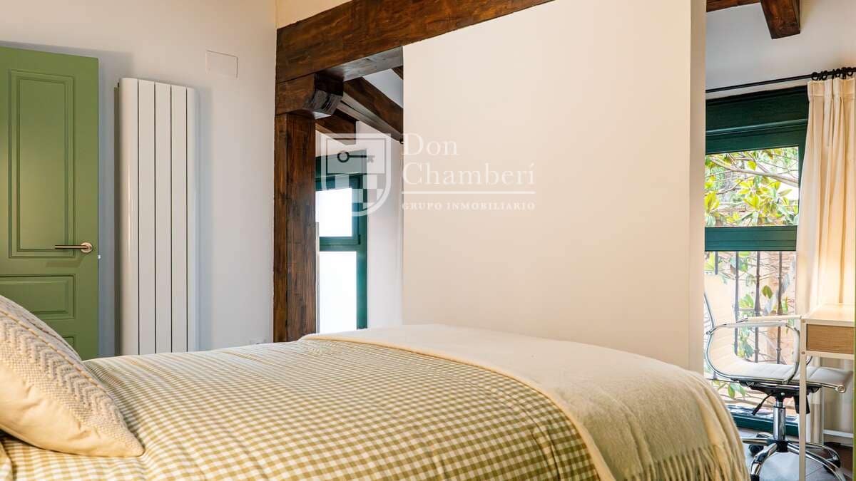 2 bedroom Apartment for rent in Segovia city - € 2,600 (Ref: 9923149)