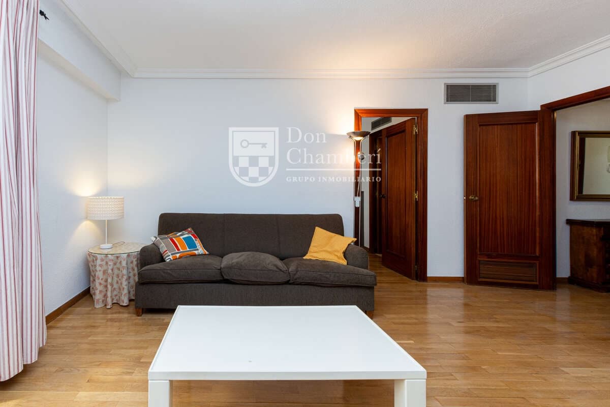 Piso de 1 habitación en Madrid ciudad en alquiler con garaje - 1.650 € (Ref: 9932703)