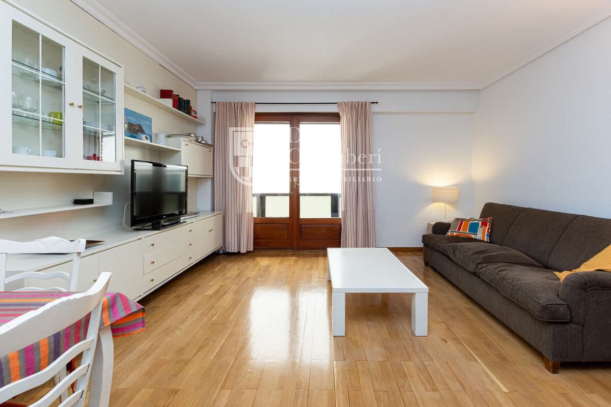 Piso de 1 habitación en Madrid ciudad en alquiler con garaje - 1.650 € (Ref: 9932703)