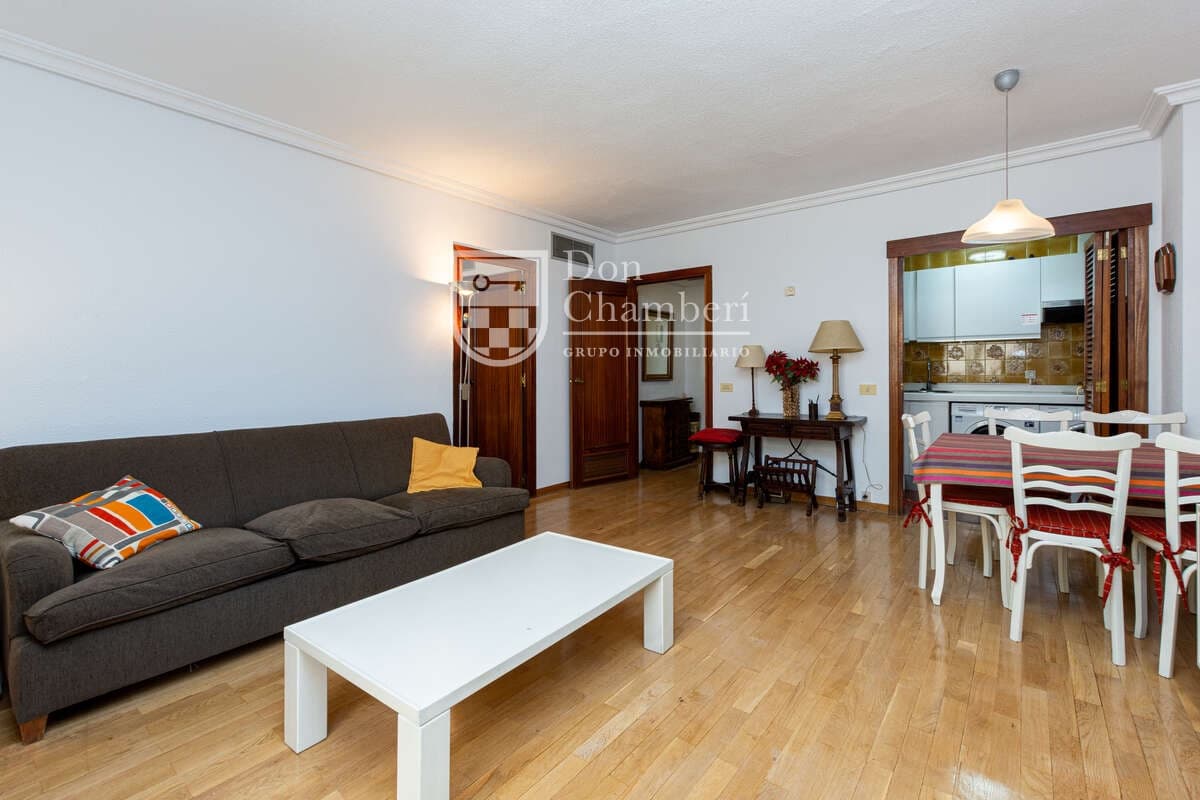 Piso de 1 habitación en Madrid ciudad en alquiler con garaje - 1.650 € (Ref: 9932703)