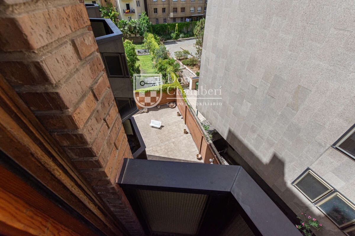 Piso de 1 habitación en Madrid ciudad en alquiler con garaje - 1.650 € (Ref: 9932703)