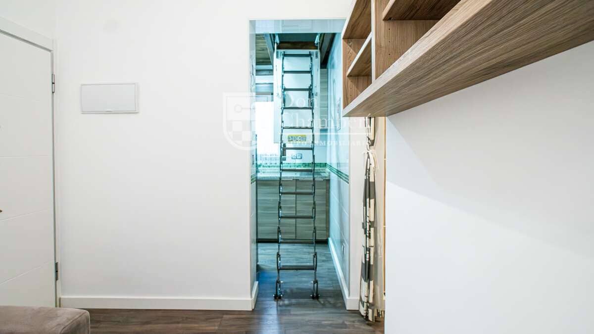 1 quarto Apartamento para arrendar em Madrid cidade - 900 € (Ref: 9966035)