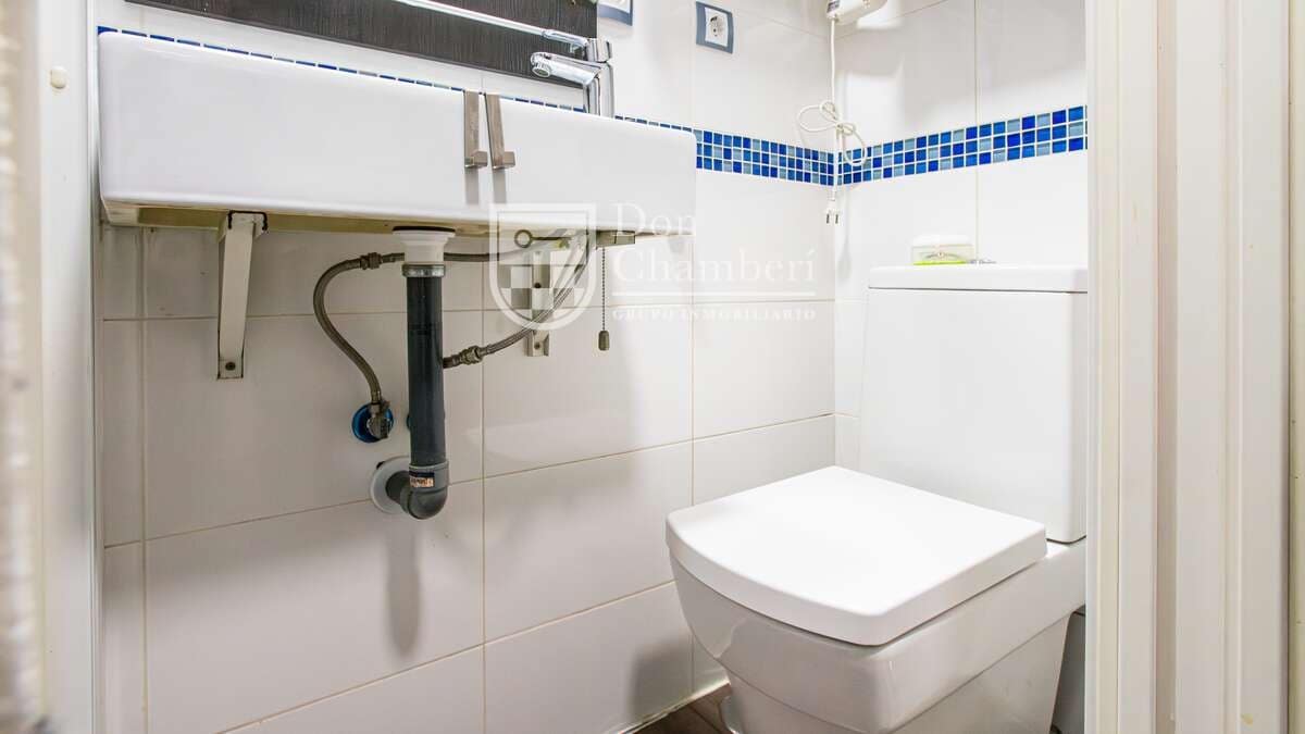 1 quarto Apartamento para arrendar em Madrid cidade - 900 € (Ref: 9966035)