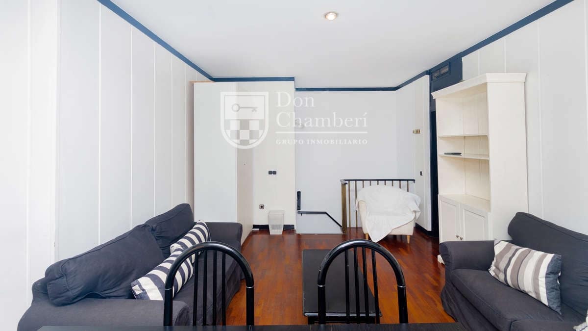2 bedroom Semi-detached Villa for rent in Madrid city - € 1,800 (Ref: 9974570)