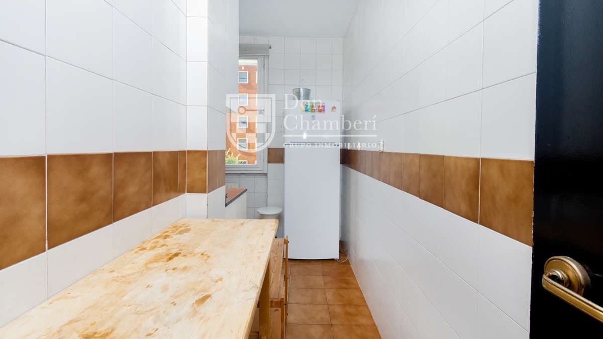 2 bedroom Semi-detached Villa for rent in Madrid city - € 1,800 (Ref: 9974570)