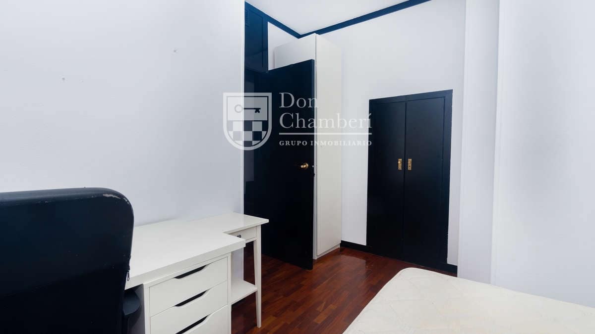 2 bedroom Semi-detached Villa for rent in Madrid city - € 1,800 (Ref: 9974570)