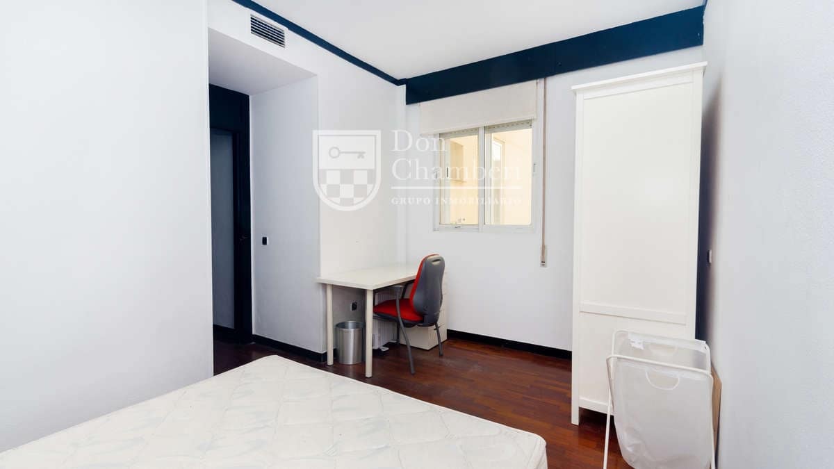 2 bedroom Semi-detached Villa for rent in Madrid city - € 1,800 (Ref: 9974570)