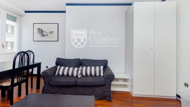 2 soveværelse Semi-Rækkehus til leje i Chamberí, Madrid by - € 1.800 (Ref: 9974570)