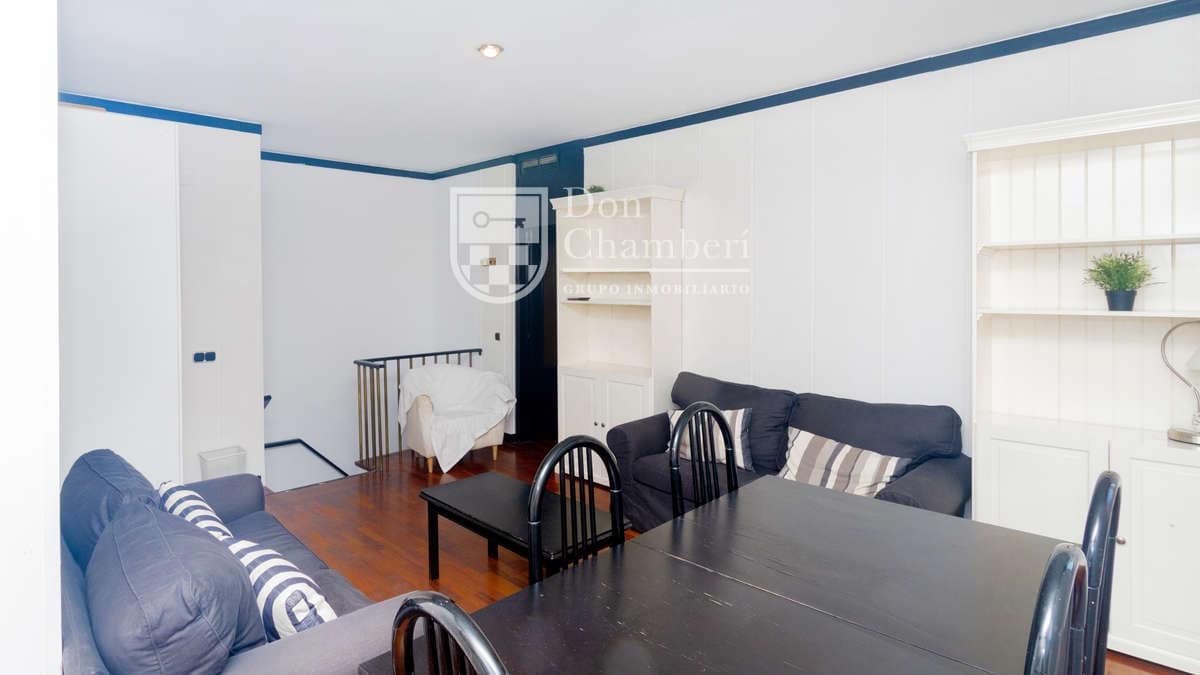 2 bedroom Semi-detached Villa for rent in Madrid city - € 1,800 (Ref: 9974570)