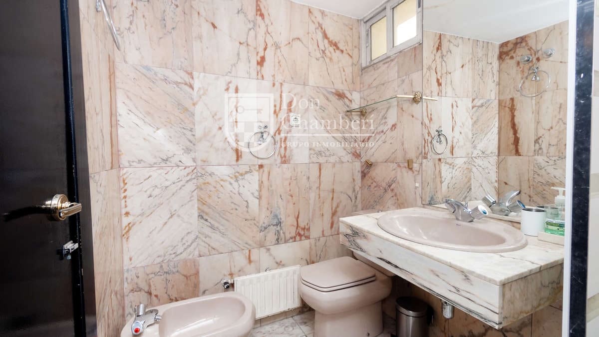 2 bedroom Semi-detached Villa for rent in Madrid city - € 1,800 (Ref: 9974570)