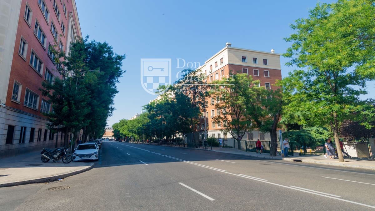 2 bedroom Semi-detached Villa for rent in Madrid city - € 1,800 (Ref: 9974570)