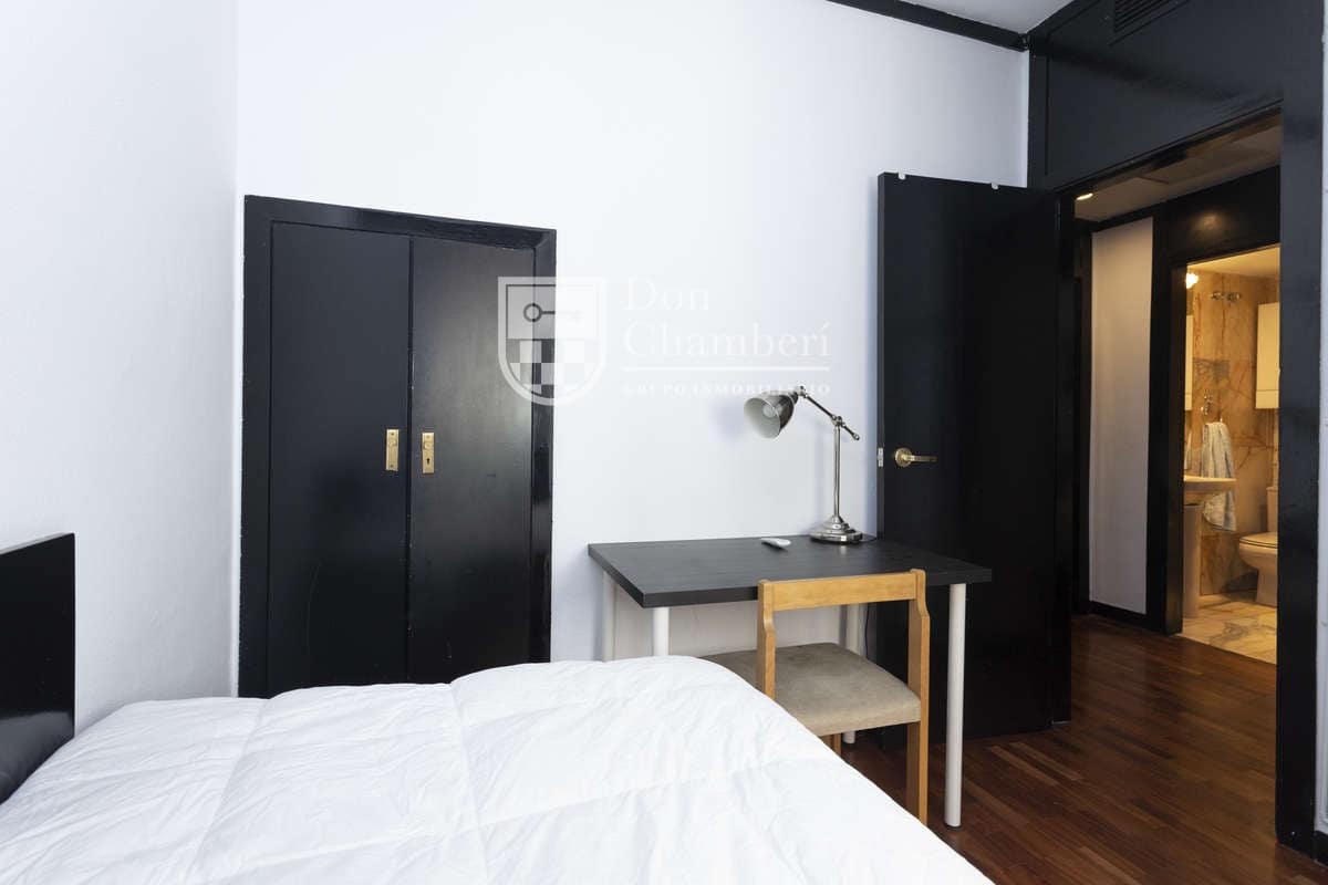 2 sypialnia Mieszkanie do wynajęcia w Miasto Madryt - 1 800 € (Ref: 9990129)